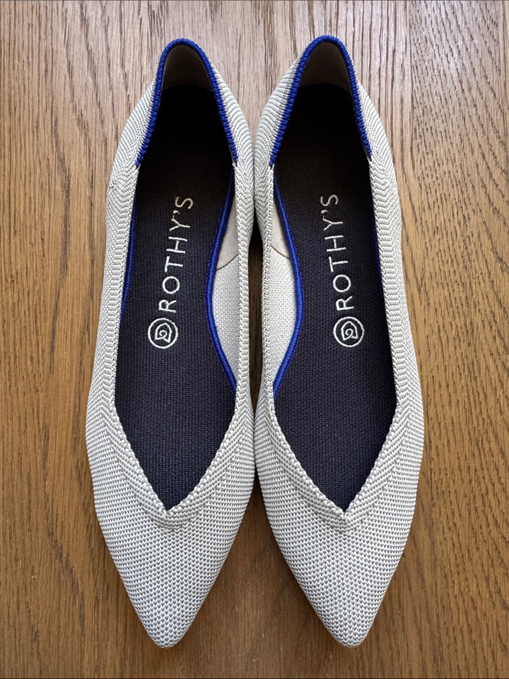 Rothys Shoes Size 8 The Point Cream and Tan Flats